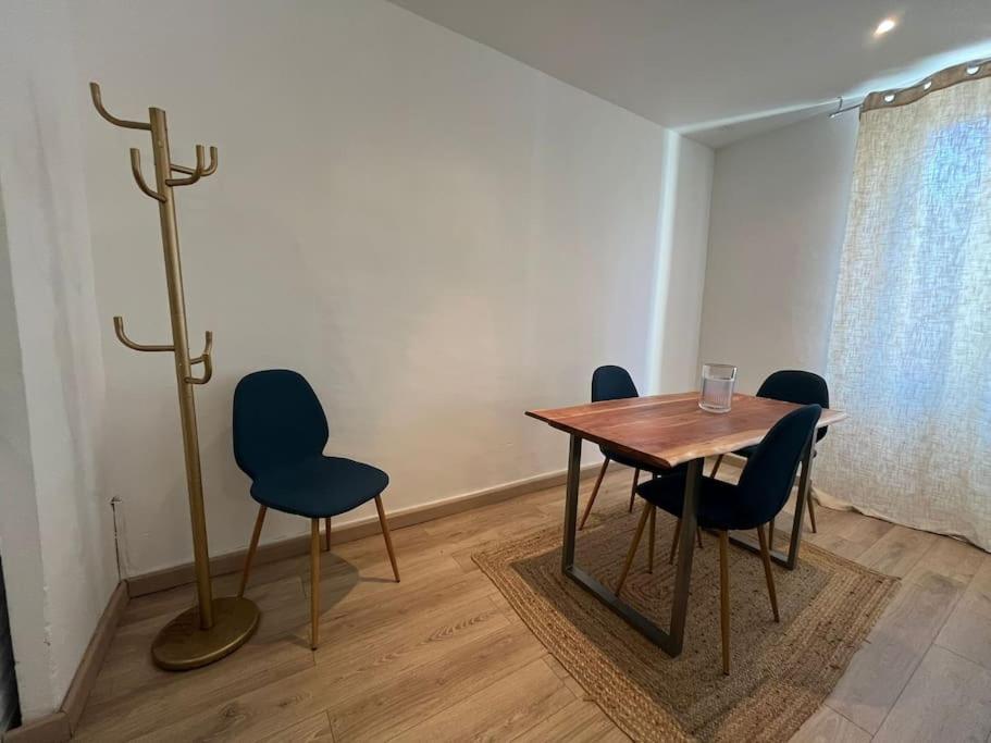 Appartement Proche Du Village Et De La Mer Leucate Esterno foto